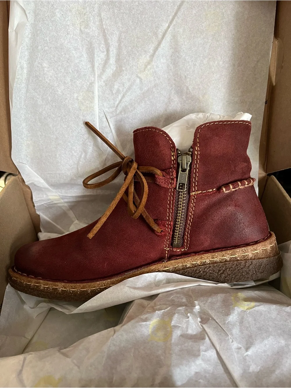 Women’s Born Calyn boots sz 8 nib